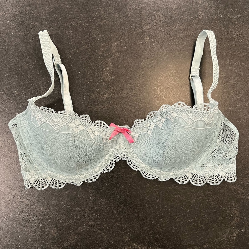 Elle Macpherson Teal Bra Size 36C